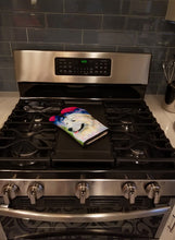 Load image into Gallery viewer, Great Pyrenees Oven Mitt SS8473OVMT