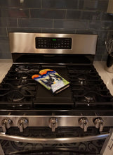 Load image into Gallery viewer, Chihuahua Oven Mitt SS8517OVMT