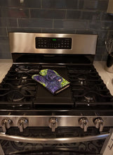 Load image into Gallery viewer, Skye Terrier Oven Mitt SS8718OVMT