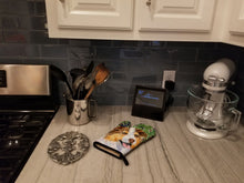 Load image into Gallery viewer, Australian Shepherd Oven Mitt SS8819OVMT