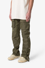 Load image into Gallery viewer, Snap Front Cargo Pants - Olive