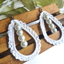 Load image into Gallery viewer, White Lace Teardrop Earrings