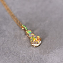 Load image into Gallery viewer, Stunning 18K Yellow Gold Pendant Necklace with Fire Opal, Diamond