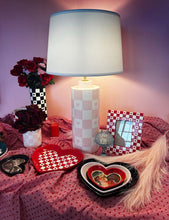Load image into Gallery viewer, Medium Gilded Heart Dishes