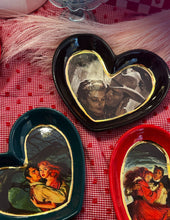 Load image into Gallery viewer, Medium Gilded Heart Dishes