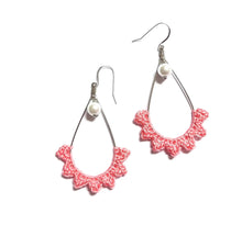 Load image into Gallery viewer, Tear drop Pearl Burst Earrings