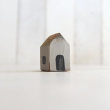 Load image into Gallery viewer, Tiny Wooden Houses