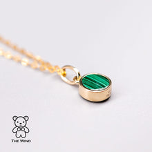 Load image into Gallery viewer, Two-Side Australian Doublet Opal &amp; Malachite Round Pendant Necklace 14K Yellow Gold