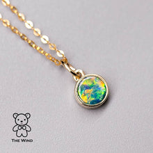 Load image into Gallery viewer, Two-Side Australian Doublet Opal &amp; Malachite Round Pendant Necklace 14K Yellow Gold
