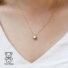 Load image into Gallery viewer, Two-Side Australian Doublet Opal &amp; Mother of Pearl Necklace 18K Yellow Gold