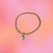 Load image into Gallery viewer, Chunky Heart Chain Necklace