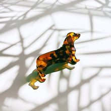 Load image into Gallery viewer, Velvet Claws Dachshund Dog Hair Claw | Claw Clip in Velvet Travel Bag