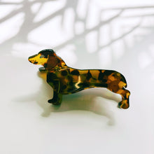 Load image into Gallery viewer, Velvet Claws Dachshund Dog Hair Claw | Claw Clip in Velvet Travel Bag