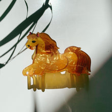 Load image into Gallery viewer, Velvet Claws Golden Horse Hair Claw | Claw Clip in Velvet Travel Bag