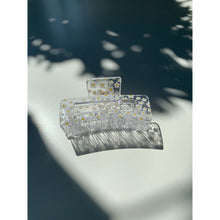 Load image into Gallery viewer, Velvet Claws Hair Clip | The Crystal in Daisy | Claw Clip in Velvet Travel Bag