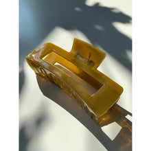 Load image into Gallery viewer, Velvet Claws Hair Clip | The Tilda (Multiple Colors) | Claw Clip in Velvet Travel Bag