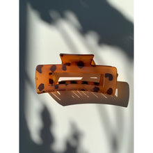 Load image into Gallery viewer, Velvet Claws Hair Clip | The Tilda (Multiple Colors) | Claw Clip in Velvet Travel Bag