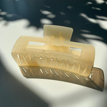 Load image into Gallery viewer, Velvet Claws Hair Clip | The Tilda (Multiple Colors) | Claw Clip in Velvet Travel Bag