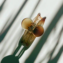 Load image into Gallery viewer, Velvet Claws Hollow Crescent in Marble Auburn Hair Claw | Claw Clip in Velvet Travel Bag