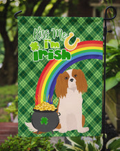 Load image into Gallery viewer, Blenheim Cavalier Spaniel St. Patrick's Garden Flag – "Kiss Me I’m Irish" with Pot of Gold &amp; Rainbow