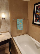 Load image into Gallery viewer, Grey Siberian Husky Bath Towel Large