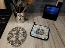 Load image into Gallery viewer, Blue Roan &amp; Tan English Cocker Spaniel Coastal Sea Glass Pair of Pot Holders