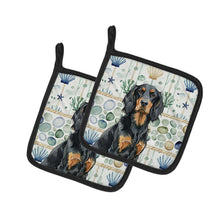Load image into Gallery viewer, Gordon Setter Coastal Sea Glass Pair of Pot Holders