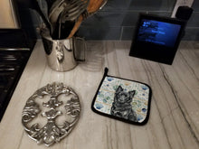 Load image into Gallery viewer, Mudi Coastal Sea Glass Pair of Pot Holders