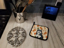 Load image into Gallery viewer, Black and White Alaskan Malamute Heirloom Fall Pair of Pot Holders