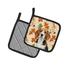 Load image into Gallery viewer, Beagle Heirloom Fall Pair of Pot Holders