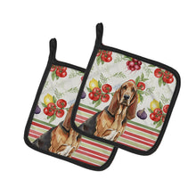 Load image into Gallery viewer, Liver and Tan Bloodhound Vegetables Pair of Pot Holders