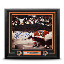 Load image into Gallery viewer, Wayne Simmonds Philadelphia Flyers Autographed 16" x 20" Framed Collage Hockey Photo