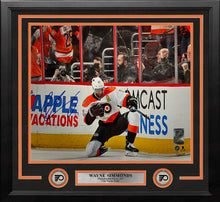 Load image into Gallery viewer, Wayne Simmonds Fist Pump Philadelphia Flyers Autographed 16" x 20" Framed Hockey Photo
