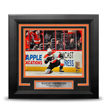 Load image into Gallery viewer, Wayne Simmonds Fist Pump Philadelphia Flyers 8" x 10" Framed Hockey Photo