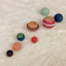 Load image into Gallery viewer, **Pre-order (Ships in 3-4 Weeks)**Wooden Solar System with 8 Planets — 3D Model Puzzle Set
