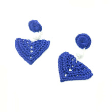 Load image into Gallery viewer, White Howlite Dangle Earrings