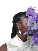 Load image into Gallery viewer, White Stone Earrings