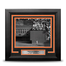 Load image into Gallery viewer, Willie Mays The Catch New York Giants 8" x 10" Framed Baseball Photo