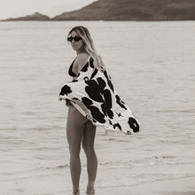 Load image into Gallery viewer, XOXO Driftweave Turkish Towel - Black | Coco Ho x Slowtide