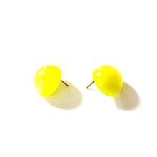 Load image into Gallery viewer, Yellow Moonglow Retro Button Stud Earrings