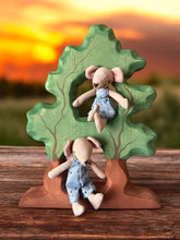 Load image into Gallery viewer, **Pre-order (Ships in 2-3 Weeks)**Miniature Mice