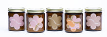 Load image into Gallery viewer, tobacco + citrus + honey  • daisy collection • 9 oz soy candle