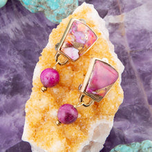 Load image into Gallery viewer, Athena Pink Spiny Oyster Matrix Golden Clip Earrings