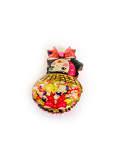 Load image into Gallery viewer, Harriet and her Easter Bonnet Brooch
