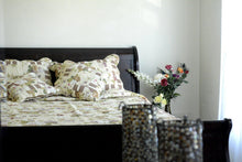 Load image into Gallery viewer, DaDa Bedding Vintage Cottage Rose Garden Floral Ivory Yellow Cotton Scalloped Quilted Bedspread Set (DXJ103478)