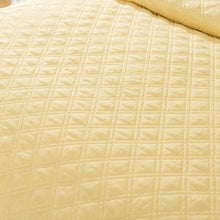 Load image into Gallery viewer, Tache Buttercup Puffs Yellow Diamond Matelasse Scalloped Quilt Set