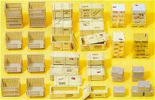 Load image into Gallery viewer, Preiser 17110 HO Scale Lattice Box, Pallets &amp; Crates -- pkg(38)