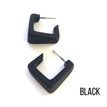 Load image into Gallery viewer, Bermuda Hoop Earrings
