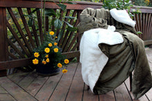 Load image into Gallery viewer, Tache Super Soft Evergreen Micro Fleece Green Sherpa Throw Blanket