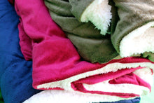 Load image into Gallery viewer, Tache Super Soft Evergreen Micro Fleece Green Sherpa Throw Blanket
